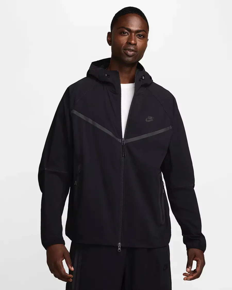 Куртка Nike Tech Woven Full Zip Windrunner HM7151-010