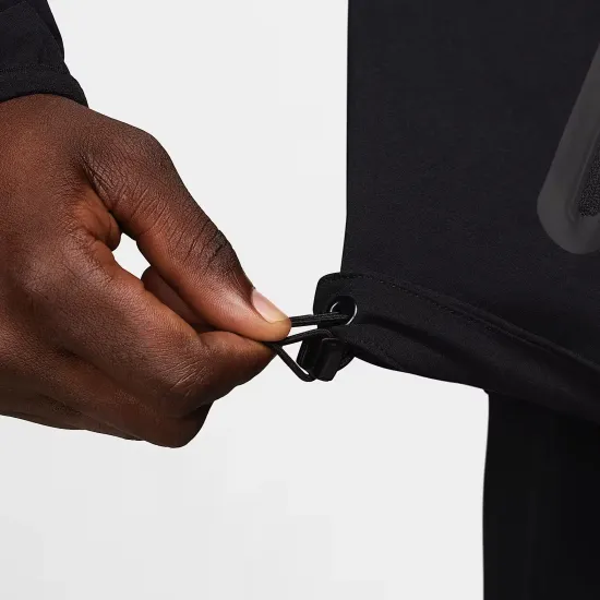 Куртка Nike Tech Woven Full Zip Windrunner HM7151-010