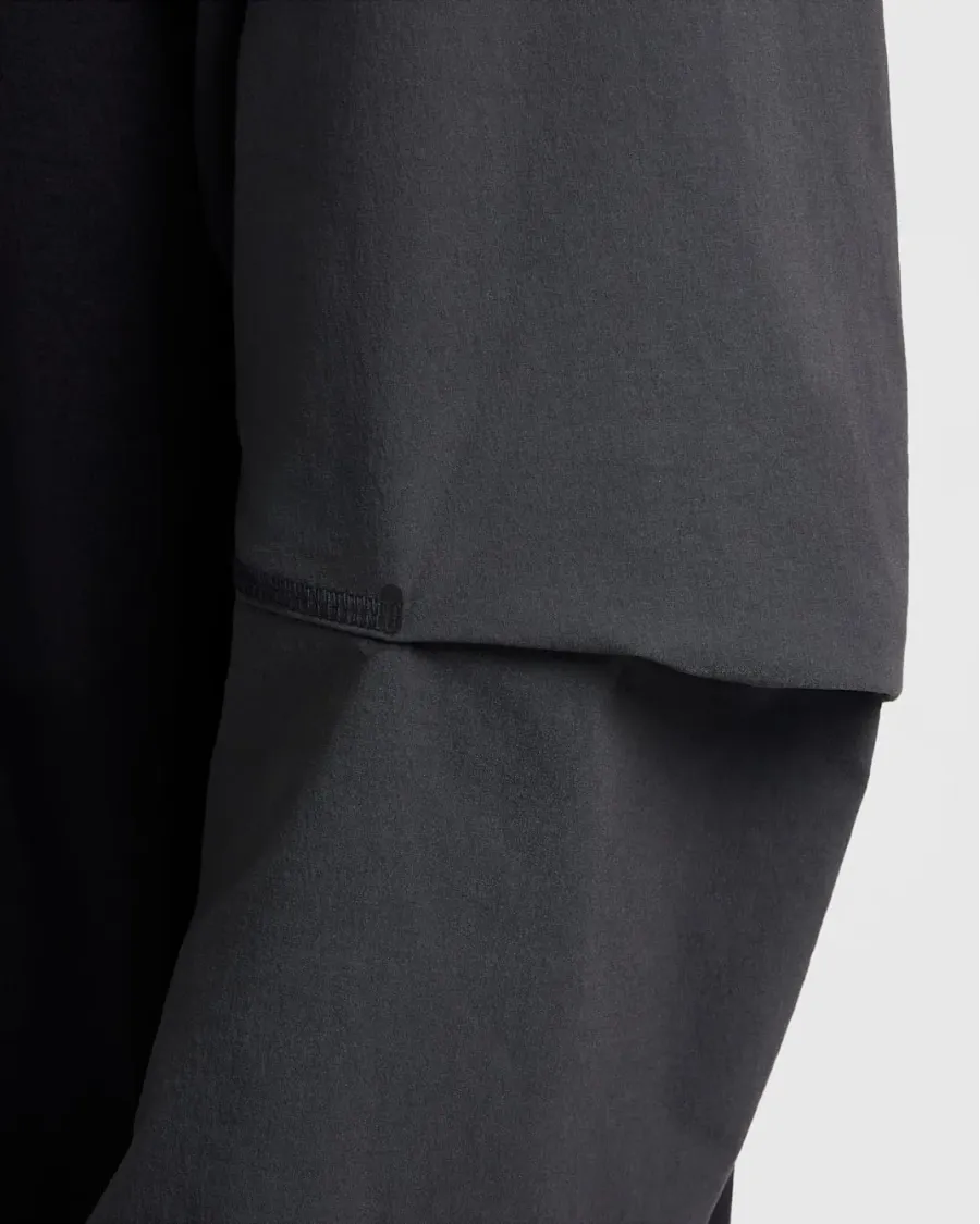 Куртка Nike Tech Woven Full Zip Windrunner HM7151-013