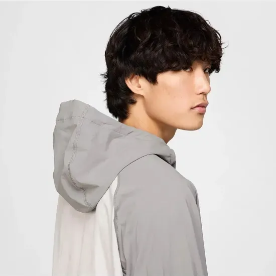 Куртка Nike Tech Woven Full Zip Windrunner HM7151-014
