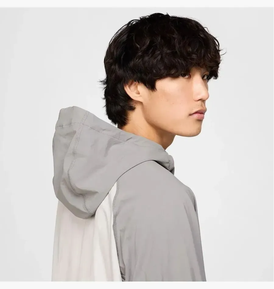 Куртка Nike Tech Woven Full Zip Windrunner HM7151-014