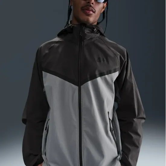 Куртка Nike Tech Woven Full Zip Windrunner HM7151-065