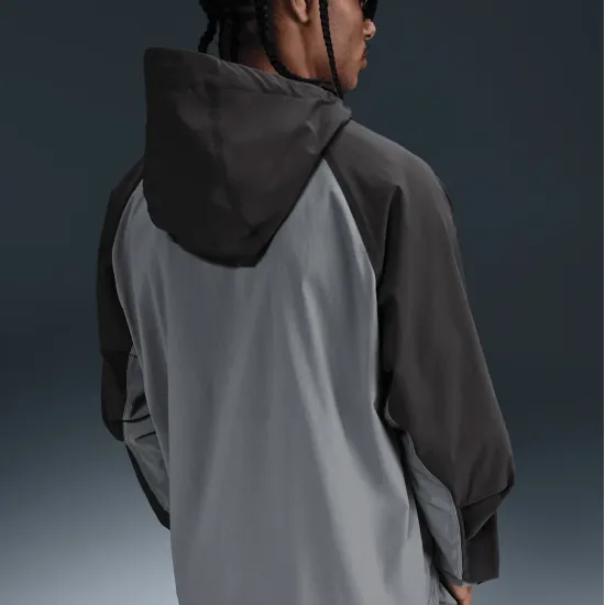 Куртка Nike Tech Woven Full Zip Windrunner HM7151-065