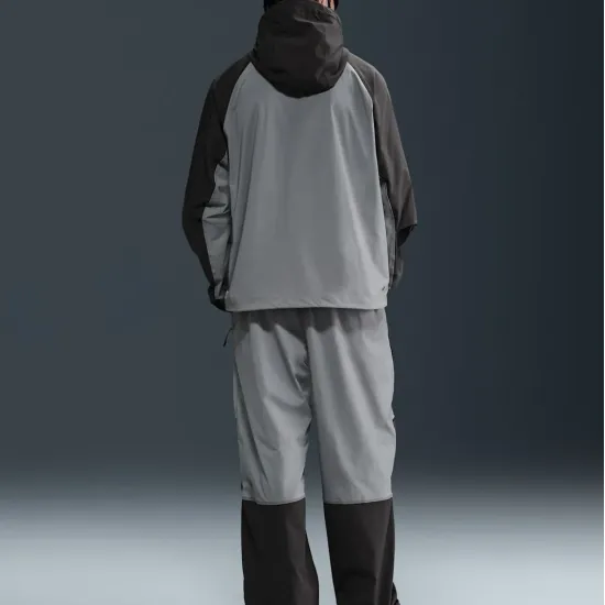 Куртка Nike Tech Woven Full Zip Windrunner HM7151-065