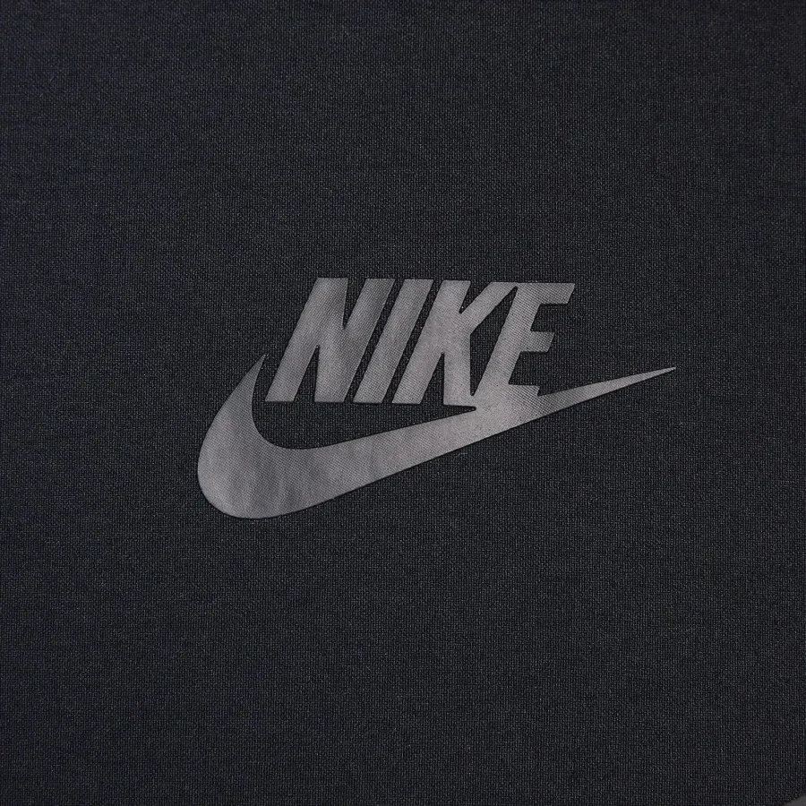 Куртка Nike Tech Woven Full Zip Windrunner HM7151-338