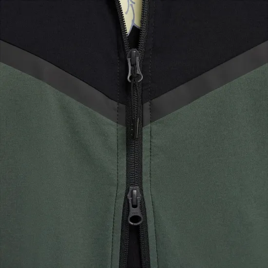 Куртка Nike Tech Woven Full Zip Windrunner HM7151-338