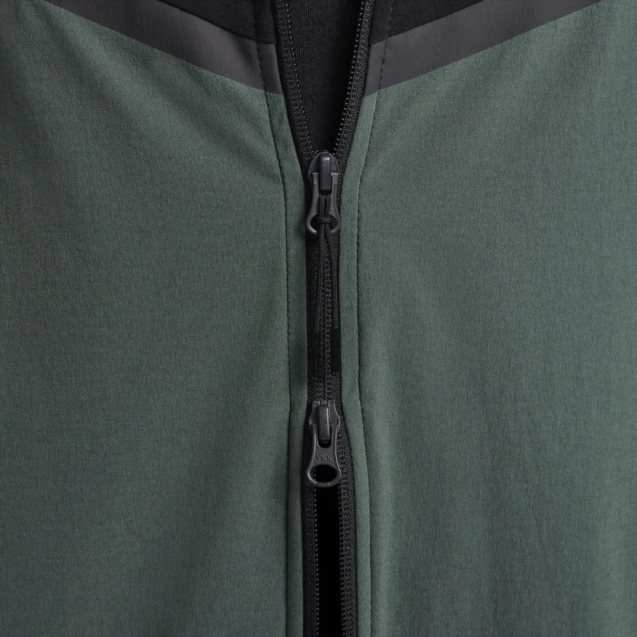 Куртка Nike Tech Woven Full Zip Windrunner HM7151-338