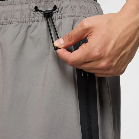 Штани Nike Tech Woven Oversized Trousers HM7158-014
