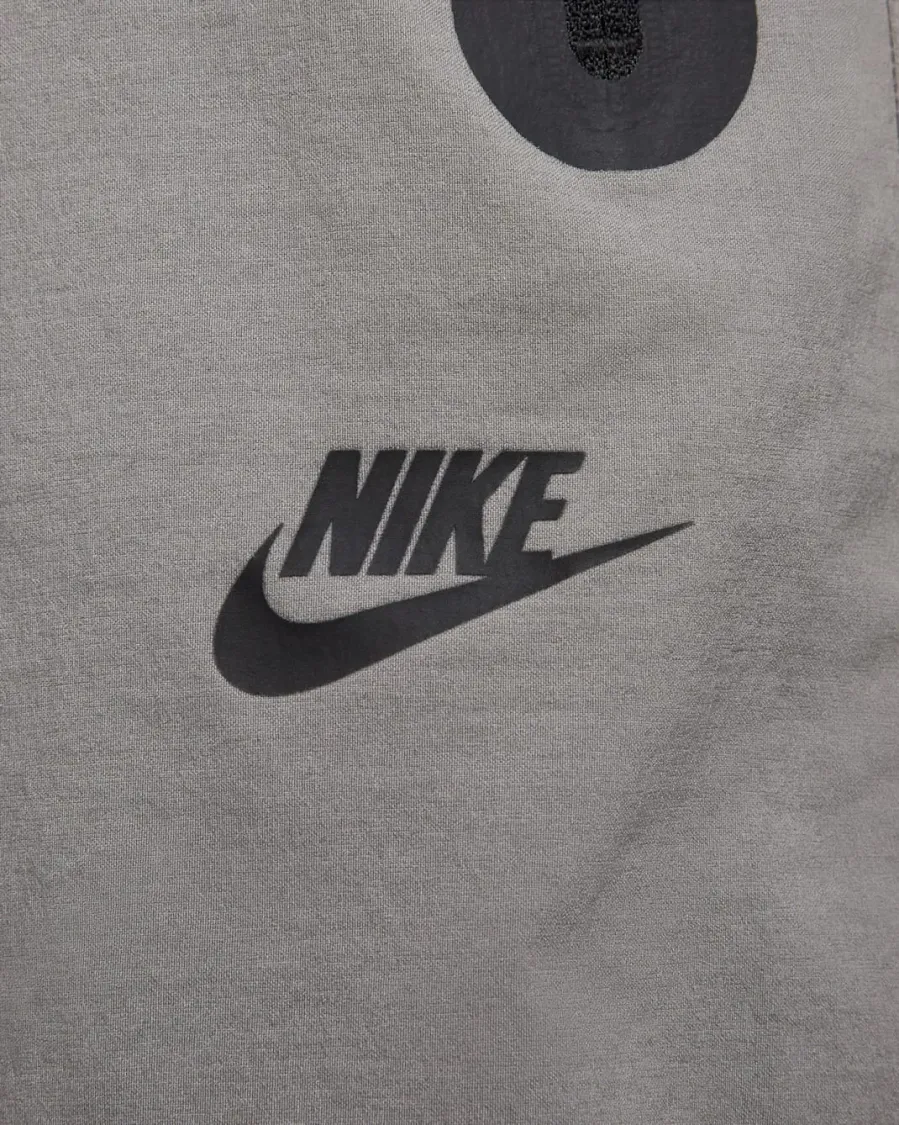 Штани Nike Tech Woven Oversized Trousers HM7158-014