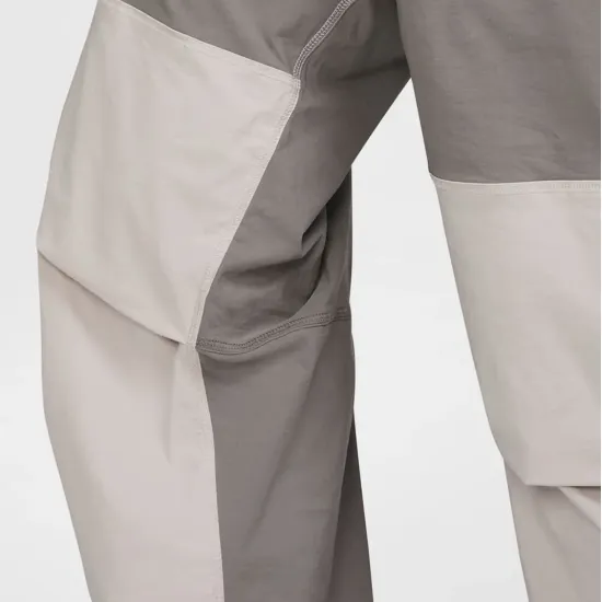 Штани Nike Tech Woven Oversized Trousers HM7158-014
