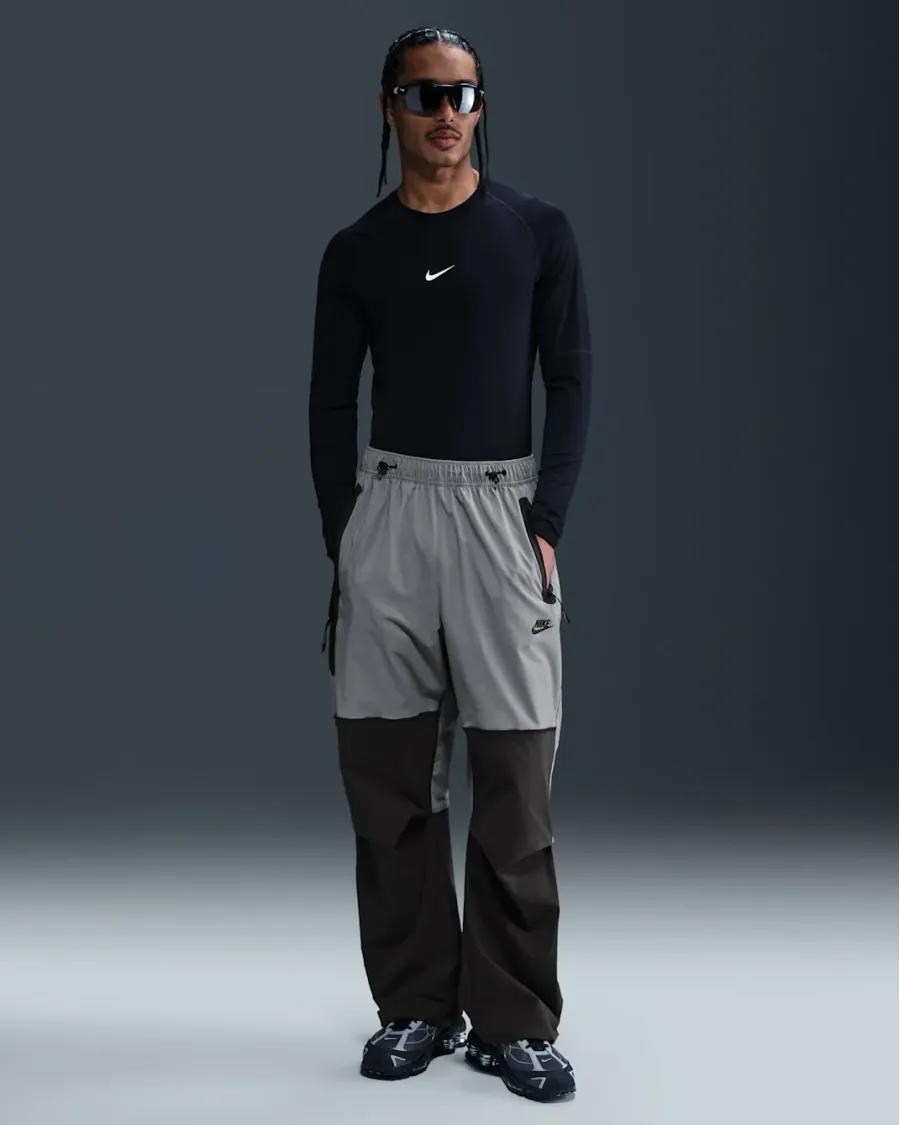 Штани Nike Tech Woven Oversized Trousers HM7158-065