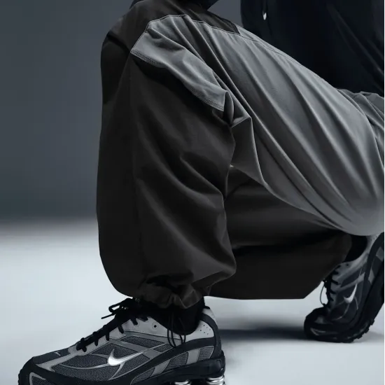 Штани Nike Tech Woven Oversized Trousers HM7158-065