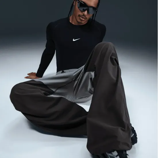 Штани Nike Tech Woven Oversized Trousers HM7158-065