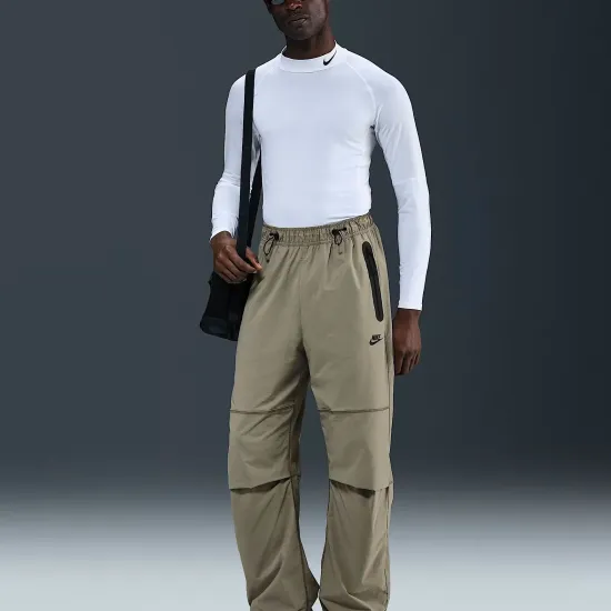 Штани Nike Tech Woven Oversized Trousers HM7158-320