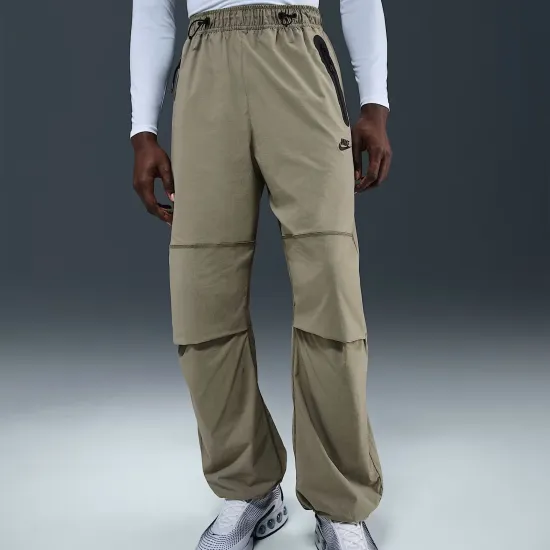 Штани Nike Tech Woven Oversized Trousers HM7158-320