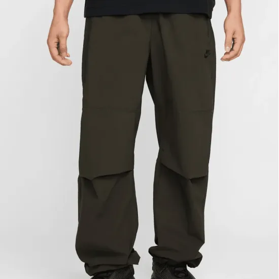Штани Nike Tech Woven Oversized Trousers HM7158-356