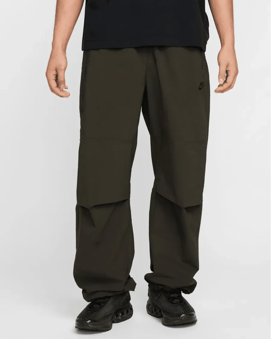 Штани Nike Tech Woven Oversized Trousers HM7158-356