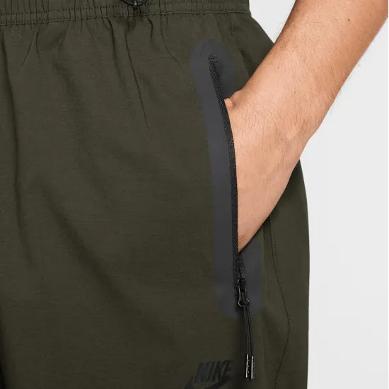 Штани Nike Tech Woven Oversized Trousers HM7158-356
