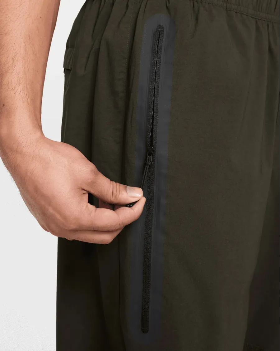 Штани Nike Tech Woven Oversized Trousers HM7158-356