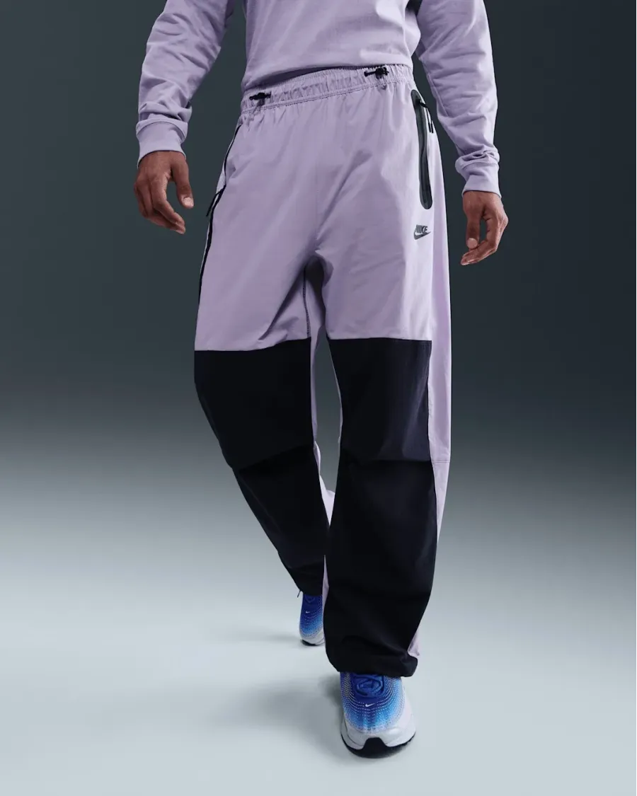 Штани Nike Tech Woven Oversized Trousers HM7158-515