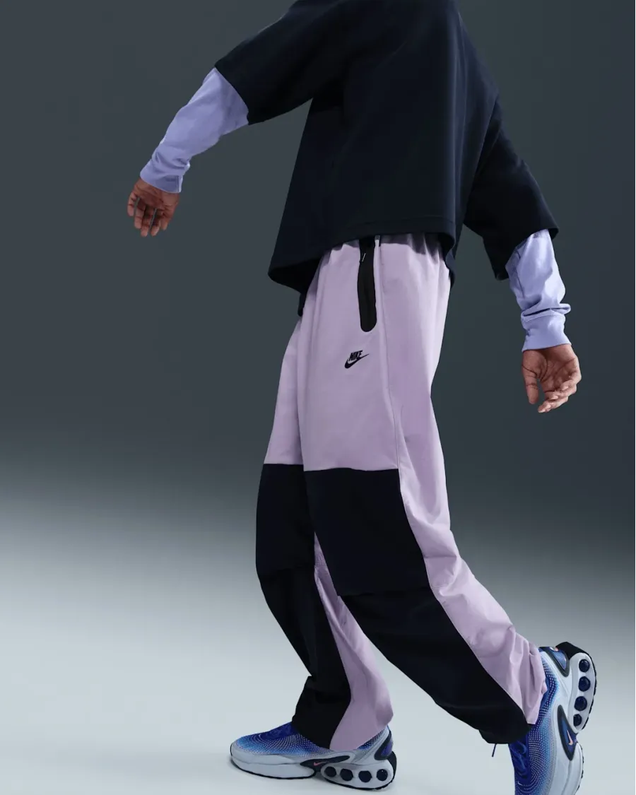 Штани Nike Tech Woven Oversized Trousers HM7158-515