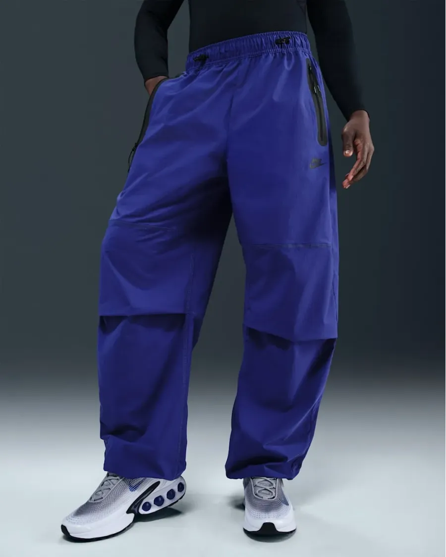 Штани Nike Tech Woven Oversized Trousers HM7158-539