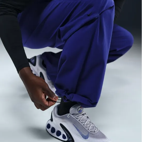 Штани Nike Tech Woven Oversized Trousers HM7158-539