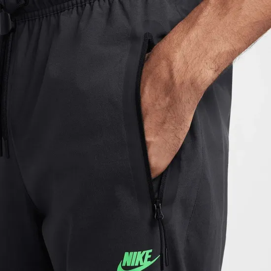 Штани Nike Tech Woven HM8241-060