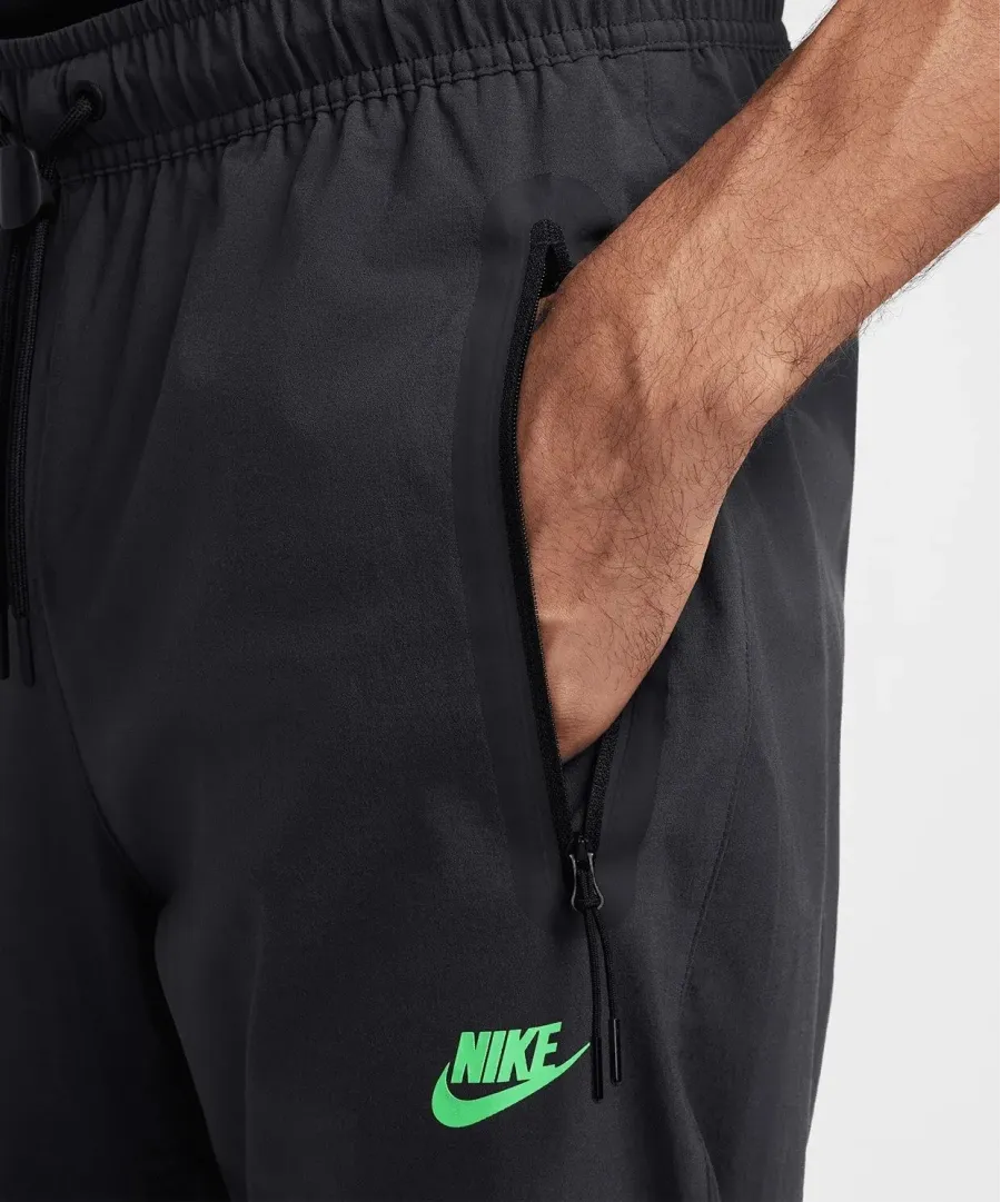Штани Nike Tech Woven HM8241-060