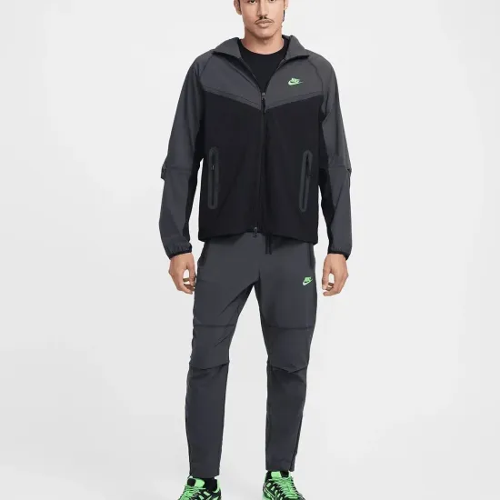Штани Nike Tech Woven HM8241-060