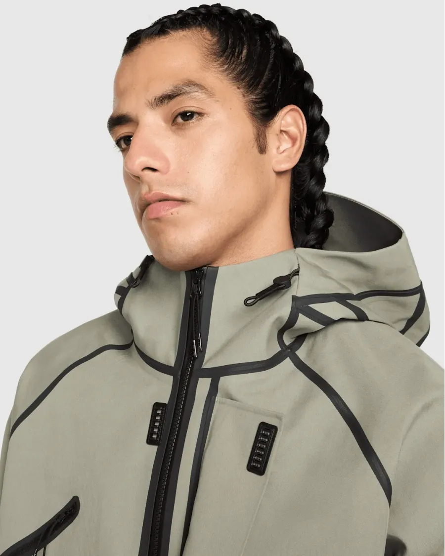 Куртка Nike Tech Storm-FIT Hooded Rain HM9473-320