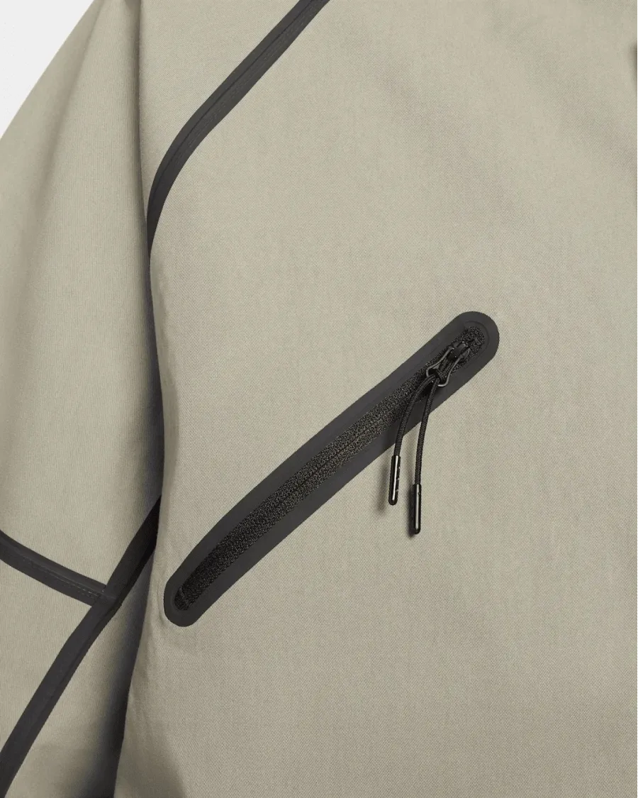 Куртка Nike Tech Storm-FIT Hooded Rain HM9473-320
