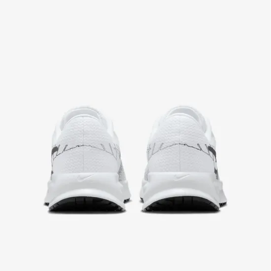 Кросівки Nike Run Defy HM9593-101