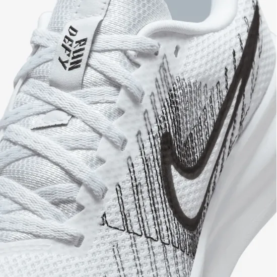 Кросівки Nike Run Defy HM9593-101