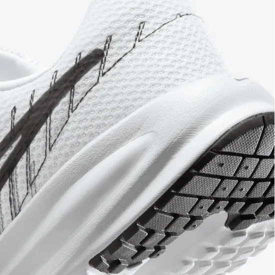 Кросівки Nike Run Defy HM9593-101