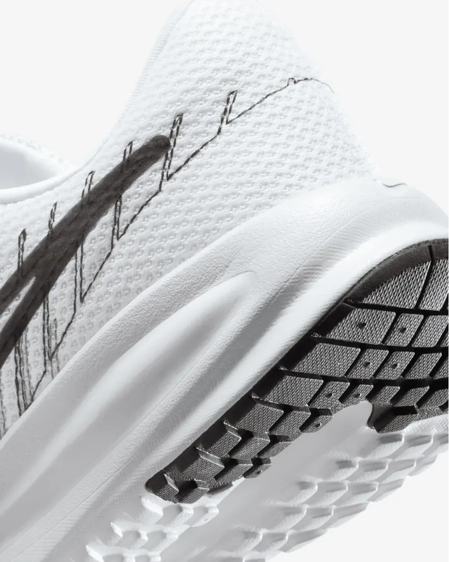 Кросівки Nike Run Defy HM9593-101