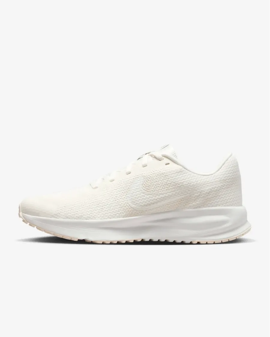 Кросівки Nike Run Defy HM9593-107