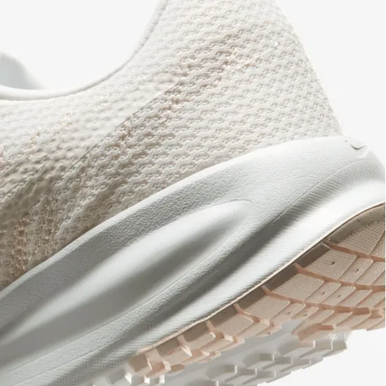 Кросівки Nike Run Defy HM9593-107