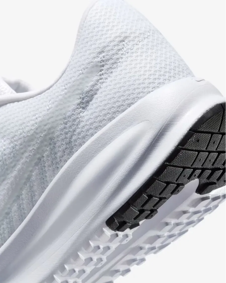 Кросівки Nike Run Defy HM9594-100