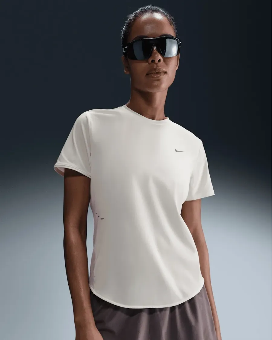 Футболка Nike Swift Dri-FIT HM9698-133