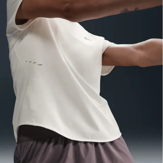 Футболка Nike Swift Dri-FIT HM9698-133