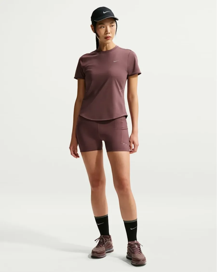Футболка Nike Swift Dri-FIT HM9698-502