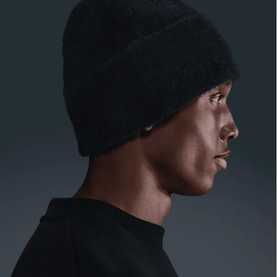 Шапка Nike Peak Cozy HQ0369-010