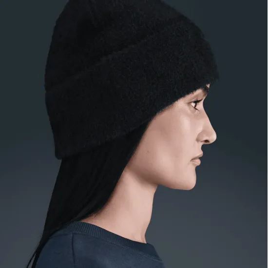Шапка Nike Peak Cozy HQ0369-010