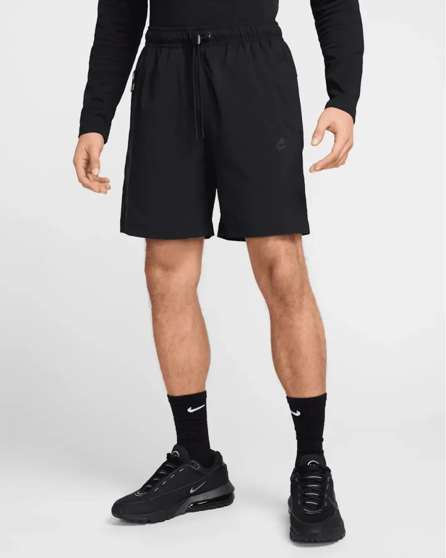 Шорти Nike Tech Woven HQ0470-010