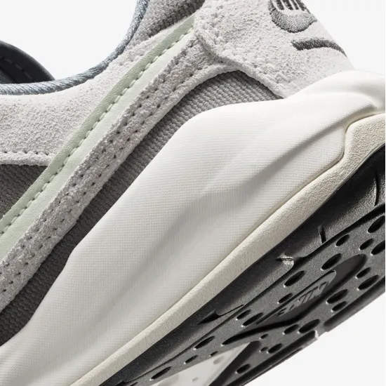 Кросівки Nike Air Jordan CMFT Era HQ0506-003