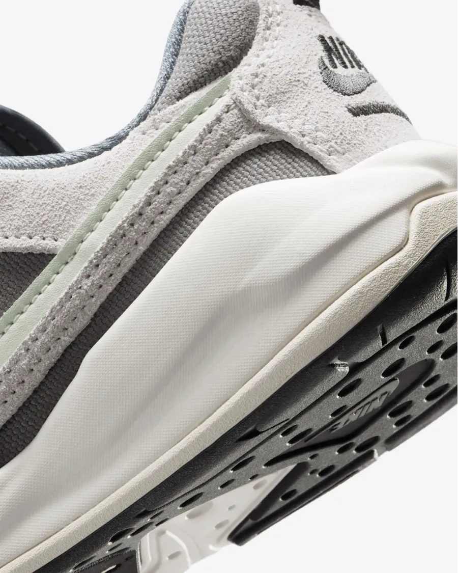 Кросівки Nike Air Jordan CMFT Era HQ0506-003