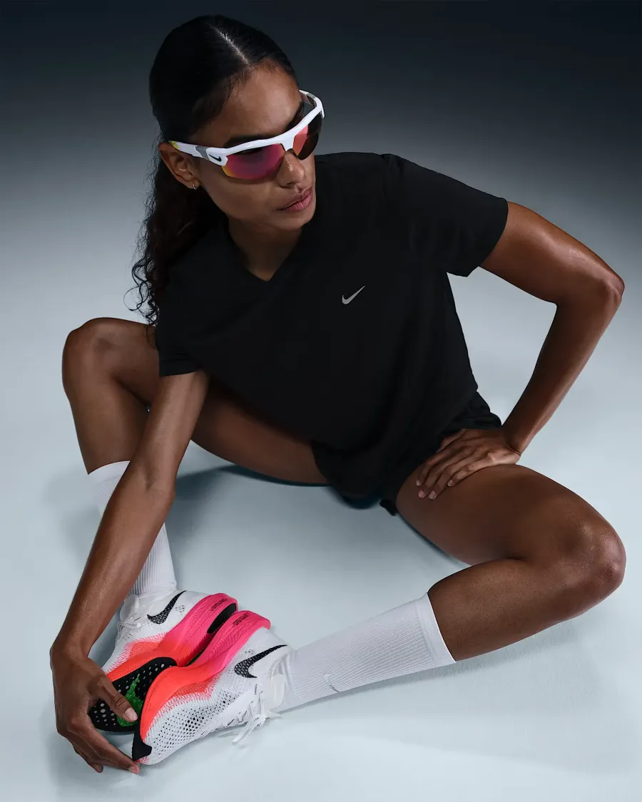 Футболка Nike Tempo Dri-FIT SS Top HQ0648-010