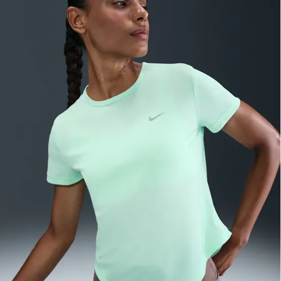 Футболка Nike Tempo Dri-FIT SS Top HQ0648-353