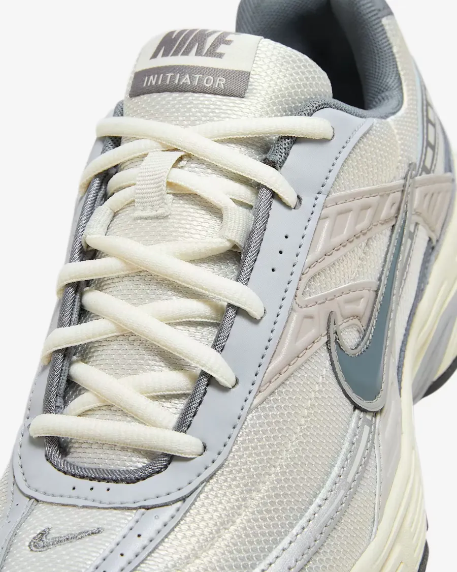Кросівки Nike Initiator HQ1179-001